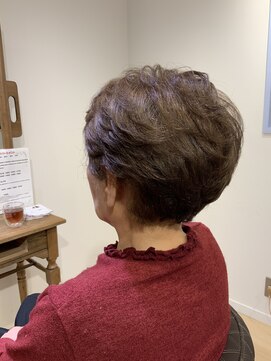 ユーネリー(U-NERY) ショートパーマスタイル