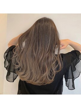 アミティー(amity) 【amity tae】ペールベージュ*大人のグラデーションカラー