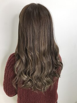 ゼンコー 立川高島屋店(ZENKO) 【白髪有り】大人ミルクティーラテ