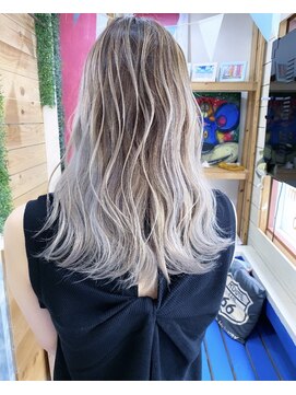 トーク 伊丹本店(TAL'KE) TAL'KE/バレイヤージュ×ホワイトシルバー_744