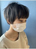 くしゃっと感が可愛いニュアンスショート