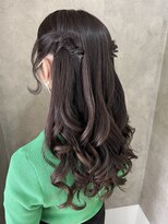 ハーフツイン　ヘアセット　ダウンスタイル