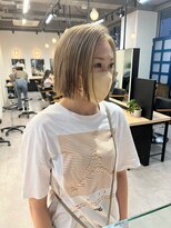 ジーニー 横浜(giinii)&nbsp;大人美人20代30代40代ベージュ_ハイトーンカラー_ボブ【横浜】
