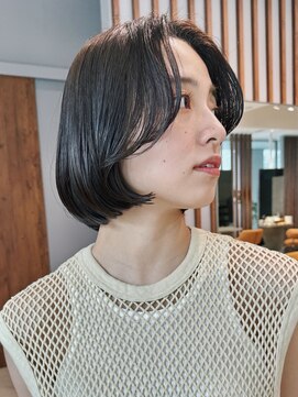 ビュートリアム 南青山(BEAUTRIUM) ショートボブ 顔周りレイヤー フェイスレイヤー イルミナカラー
