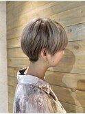 刈り上げ マッシュショート