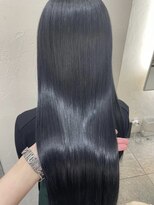 ベル バイ マグ 諏訪店(belle by Mag)&nbsp;ナチュラルブルーブラック艶感ストレート美肌透明感ブルーカラー