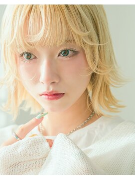 リトル 飯塚(little) 束感ブロンドボブウルフ