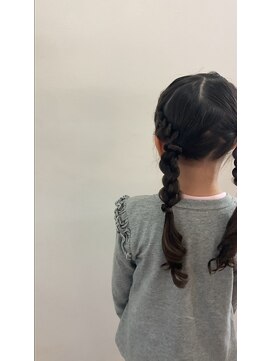 ヘアーアンドメイクアップモパ キッズのヘアセット