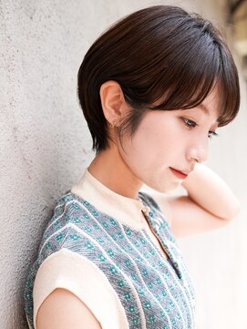 カライング(ing) 大人可愛い20代30代40代黒髪前下がりひし形小顔ボブ丸みショート