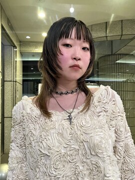 ダブ アオヤマ(DaB AOYAMA) マッシュウルフカット顔まわりレイヤー顔まわりカットハイライト