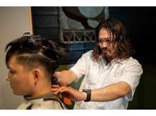 バーバープレイス チクシ(BARBER PLACE chikushi)の雰囲気（バーバー（メンズヘア）サロンワーク大好き！）