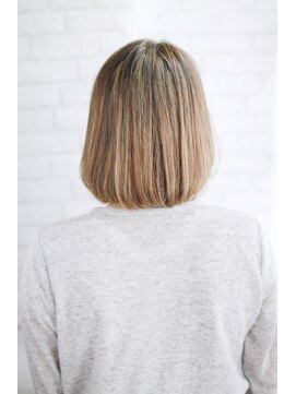 シュシュット(chouchoute) 吉祥寺ヴェールウェーブブルージュ美髪似合わせカットアシメ/024