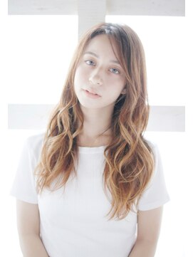 ゴッドハンド 横浜店 透け感カラーのゆるミックスカールスタイル