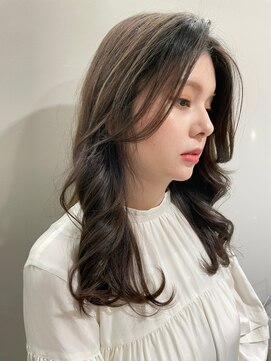 エデュコスゥリール(educo per sourile) メロウベージュで上品な透明感を再現【自由が丘】