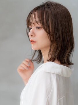 エースハバナ 渋谷(1 HAVANA) 20代30代大人かわいい斜めバングデザインカラーシルキーベージュ