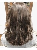 アッシュグレージュ×ハイライト