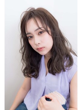 ディーボーイリタ 光の森(D-BOY Lita) グレージュカラー