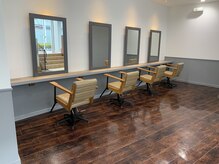 ヒールセンガワ(heel SENGAWA)の雰囲気（自然光の入る開放感のある店内！！）