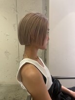 ルーム(Loom.)&nbsp;ハイトーンボブ ブロンドボブ ぷつっとボブ ぱっつん前髪