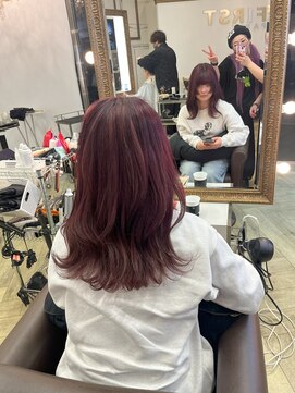 コワファースト 大分(COIFF1RST) ピンクブラウンカラー