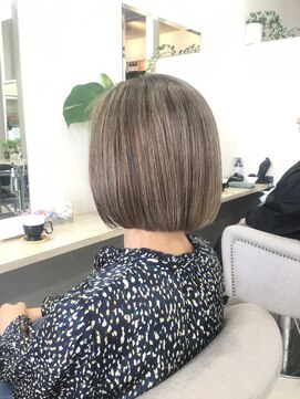 リンク(LINK) 60代70代白髪ぼかしグレーヘア