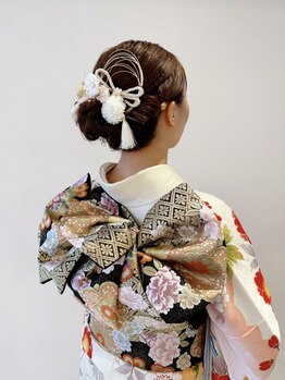 キャノン 目白本店(CANNON)の写真/【早朝対応OK/着付け室ご用意】結婚式や各種イベントをプロの技術で素敵な一日に♪型崩れしにくく長持ち◎