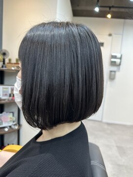 スイ バイティティ 川崎店(suis. by titi) 前下がりボブ