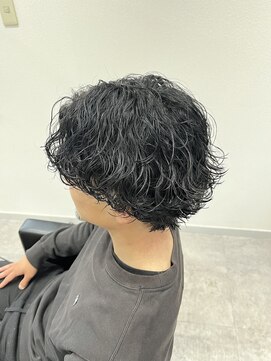 ブースト(BOOST) サーフカール 黒髪