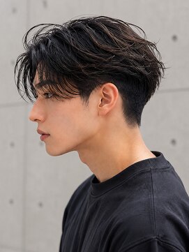 オラ ボーテ(Aura Beaute) ツーブロック アップバング センターパート 韓国風 パーマ