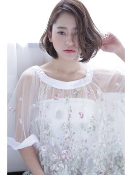 オウル(Owll) うざバングにマッシュボブ[mignon]透明感アッシュカラー