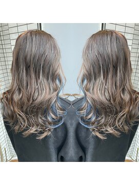 ステラ(stella) インナーブルー×プラチナアッシュ【和田常経】