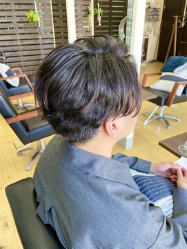 ベンティレオ(venti Leo) ふわっとパーマ　刈り上げ　ツーブロ