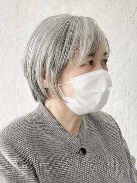 シニアカット グレイヘアでくびれショートボブ L ザヘアメイクシェア The Hair Make Share のヘアカタログ ホットペッパービューティー