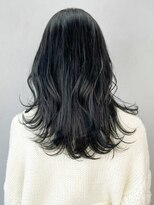 アイティーバイアルバム 藤沢店(IT by ALBUM) ブルーブラック_アースカラーくびれヘアツートンカラー_ba382372