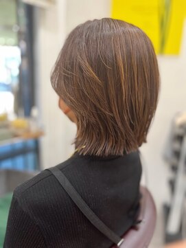 ジラ ヘアアンドメイク(girra HAIR&MAKE) ダブルカラー(白髪ぼかし)