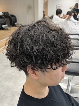 ラヴィズムバイフィフス(LUVISM by fifth) 波巻きパーマツイストスパイラルパーマメンズ万代新潟駅