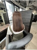 シースルーバングミディアムブリーチトーンダウンベージュカラー
