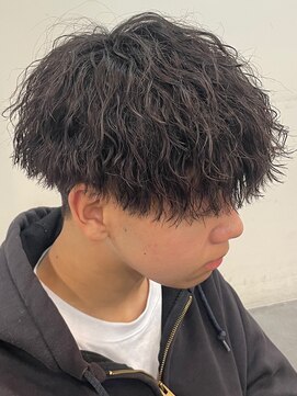 バース バイ ハピネス(BIRTH by happiness) 奈良men's縦落ちツイストスパイラルパーマ刈り上げマッシュ