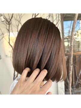 フランジェッタヘアー(Frangetta hair) ウル艶ボブ