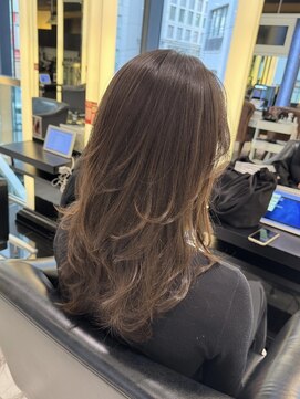 エアー 銀座タワー(AIR) レイヤーカット/透明感カラー/グレージュ