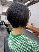 ミニウルフチェリーブラウンホワイトグレージュフェザーパーマ