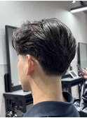 海外風テーパーフェードツーブロックローフェード