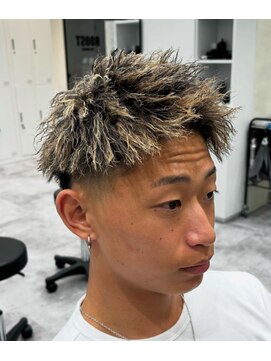 ルースト 京都駅前店(ROOST) 金メッシュ ツイストパーマ