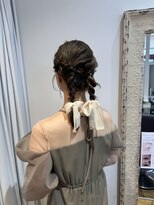 ウニュ(unu.)&nbsp;ツインヘア、結婚式アレンジ、お呼ばれヘア、30分