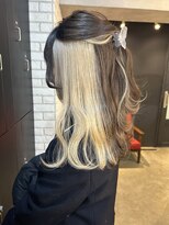 サクラ オモテサンドウ(SAKURA)&nbsp;インナーカラー/抜きっぱなしブリーチでブランドヘア/表参道