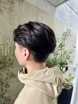 バイ ユア オウン フラワーズ コロン カバ 松本駅前(buy your own flowers : kava)&nbsp;好印象毛流れパーマ×センターパート束感ショート