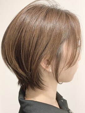 フェリーチェ(felice) ☆丸みくびれショートボブ　耳かけひし形ショート☆