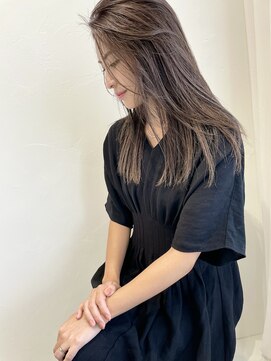 ファムエリア(FEMME AREA) ストレート　ロング　オイル仕上げ