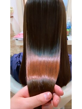 ミエル ヘア 新宿(miel hair) 〈mielhair新宿〉美髪　縮毛矯正　髪質改善ULTOWA