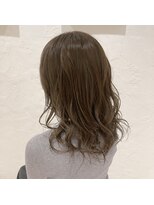 アロマヘアルーム 横浜店(AROMA hair room)&nbsp;ミルクチョコレートウザバングうるツヤロング/横浜